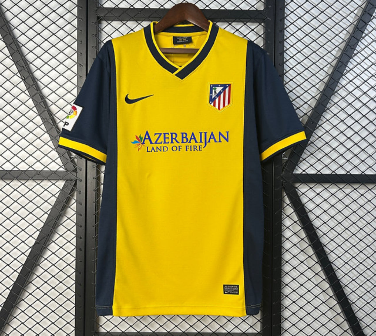 A. Madrid Away 13/14 Kit