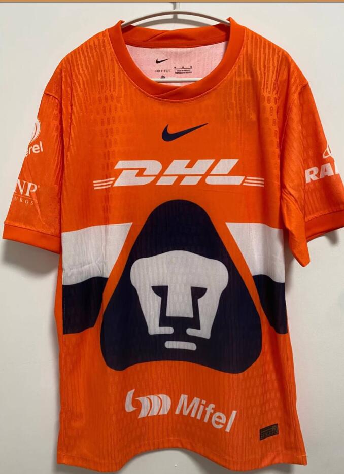 25/26 Pumas Goalkeeper Kit Player Version