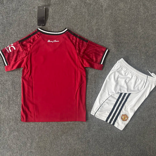 25/26 Man. Utd. Kids Home Kit Stadium Version