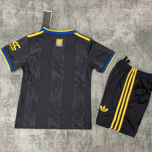 25/26 Man. Utd. Kids Third Kit Stadium Version