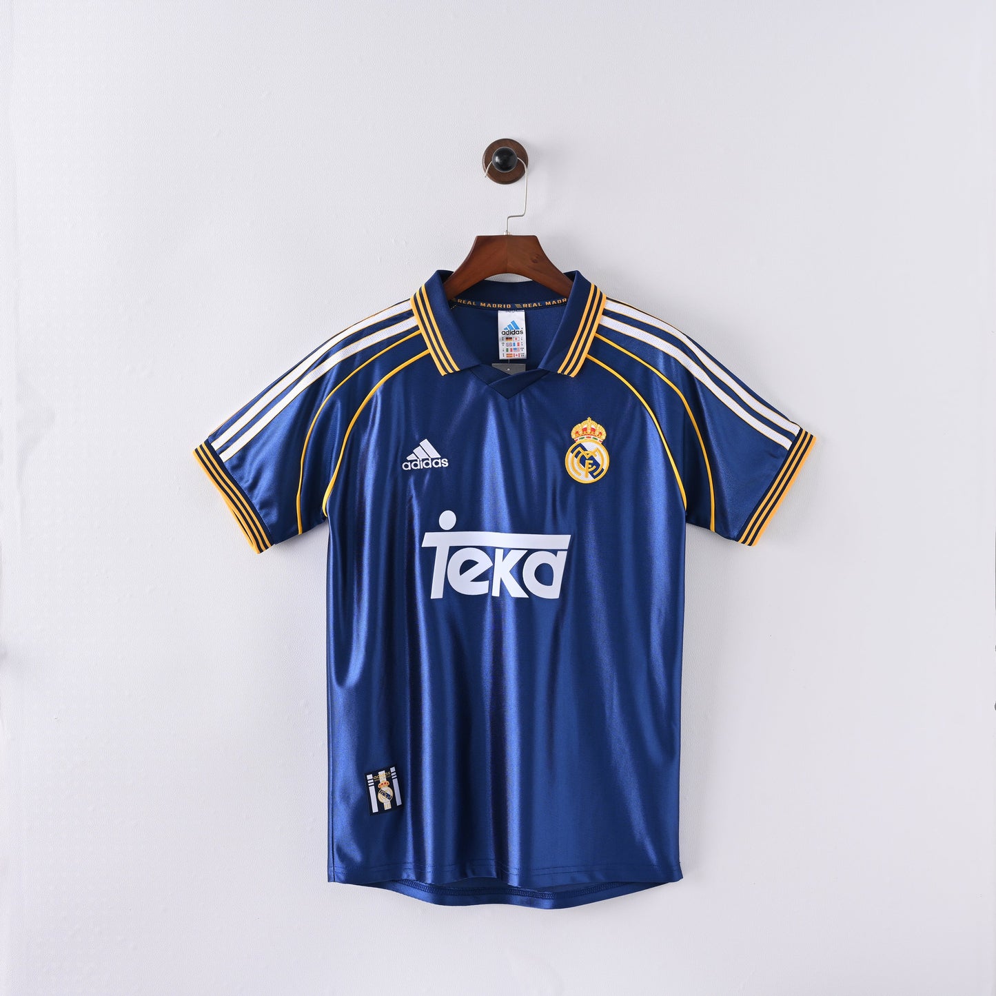 R. Madrid 3rd 98/99 Kit
