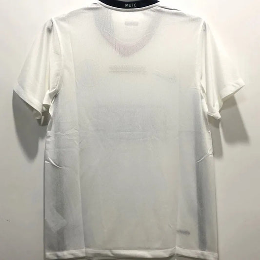 Man. Utd Away 09/10 Retro Jersey
