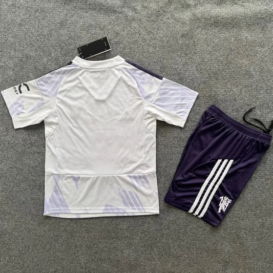 25/26 Man. Utd. Kids Away Kit Stadium Version