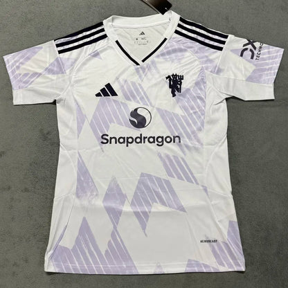 25/26 Man. Utd. Womens Away Kit Stadium Version