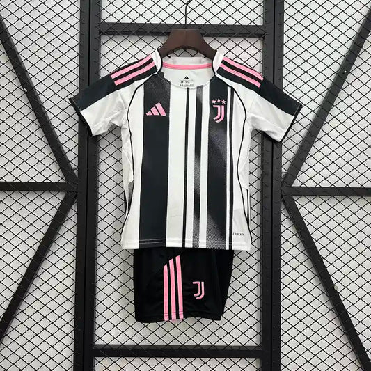 25/26 Juventus Kids Home Kit Stadium Version
