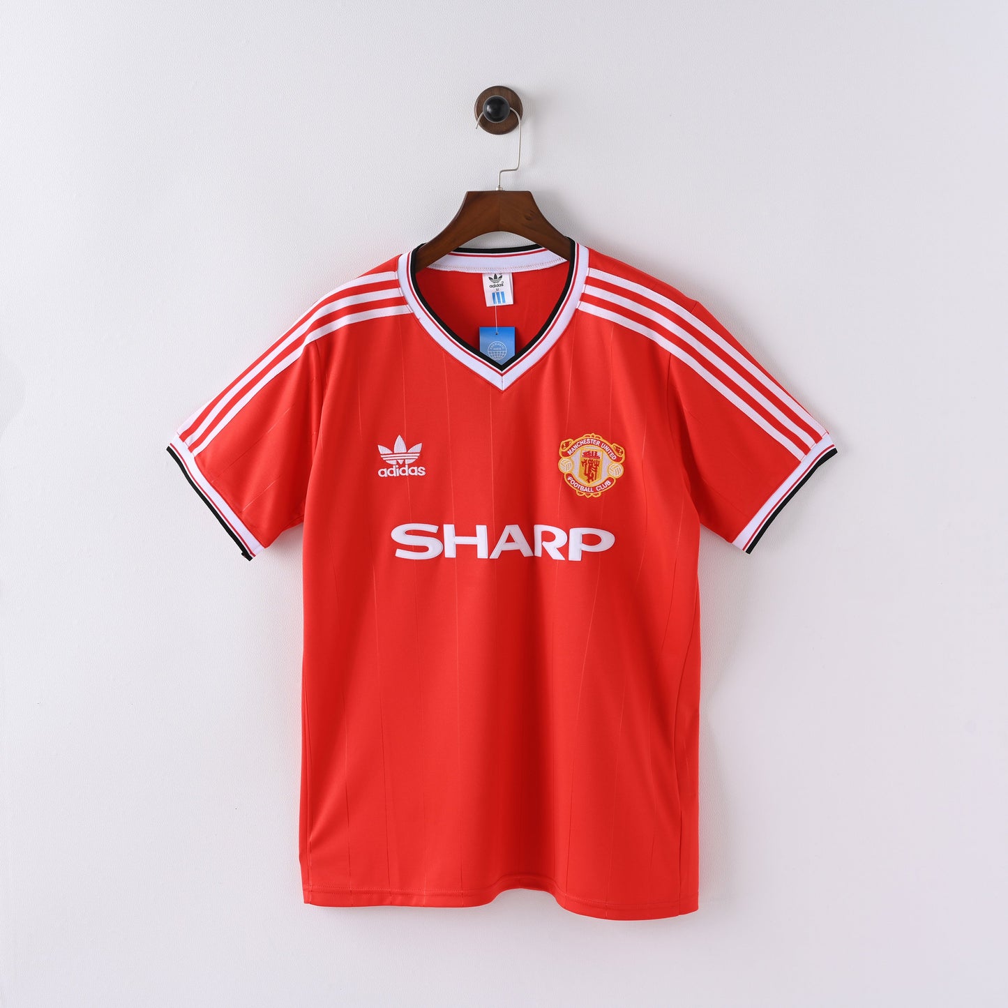 Man. Utd Home 83/84 Kit