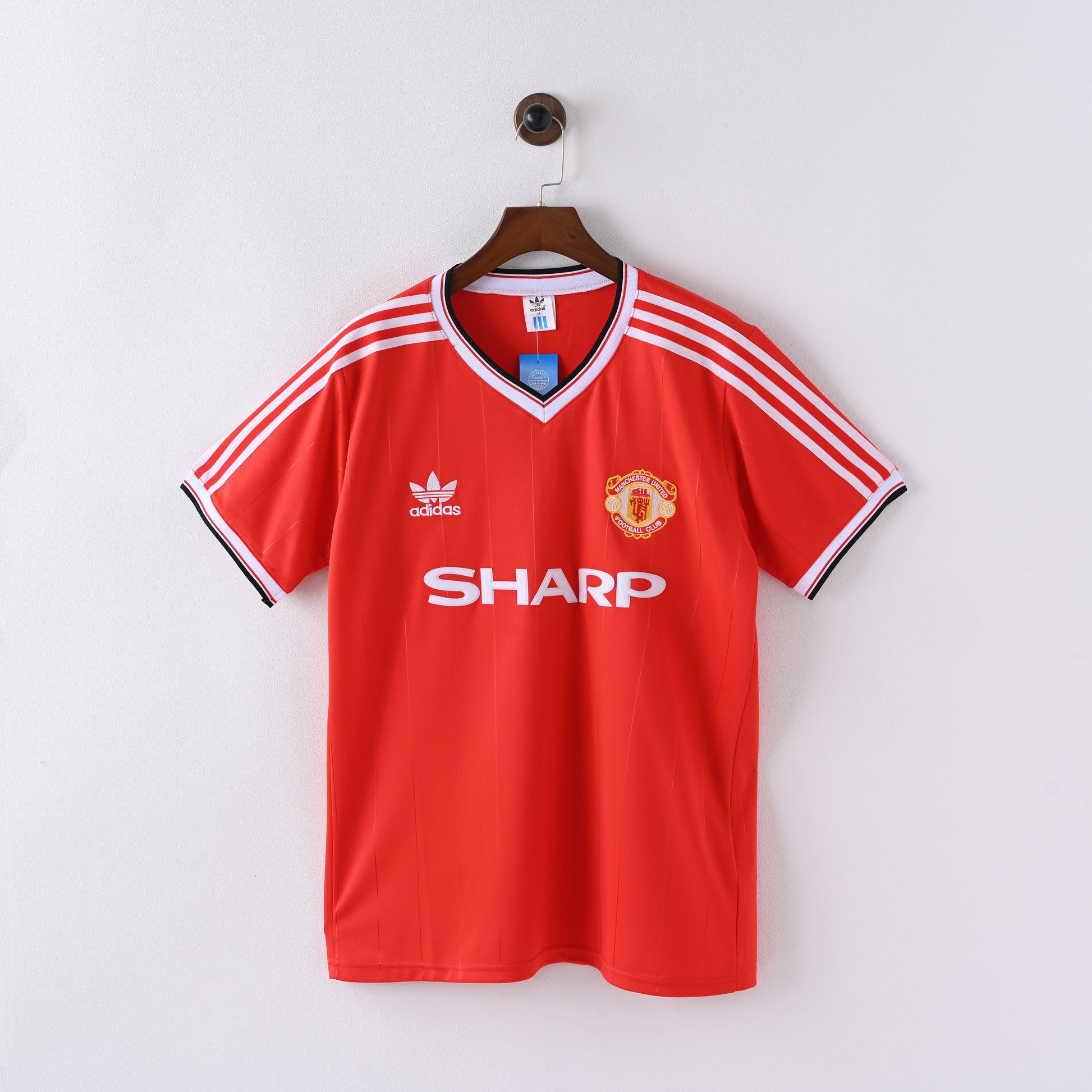 Man. Utd Home 83/84 Kit