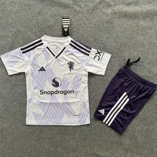 25/26 Man. Utd. Kids Away Kit Stadium Version