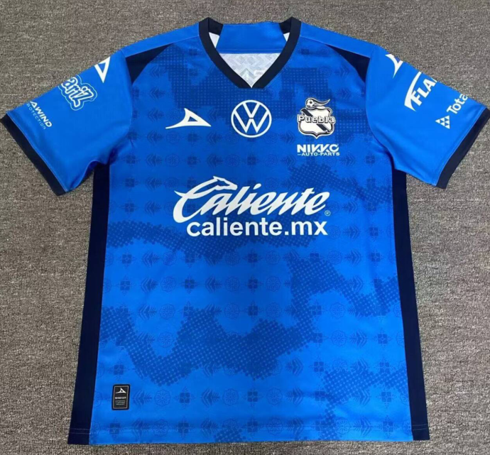 25/26 Puebla Goalkeeper Kit Stadium Version