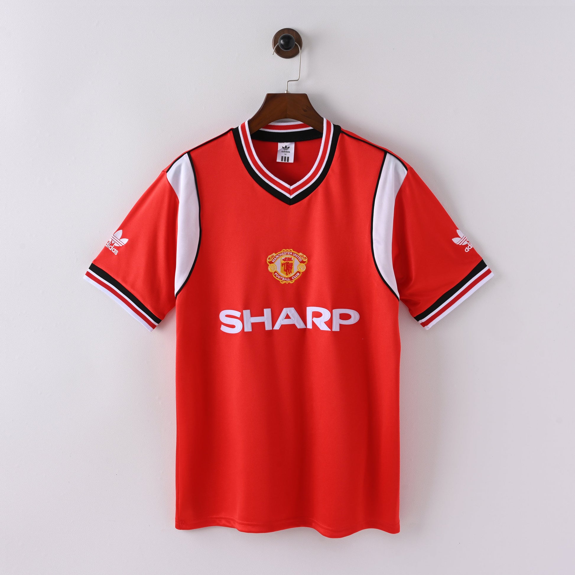 Man. Utd Home 1985 Kit